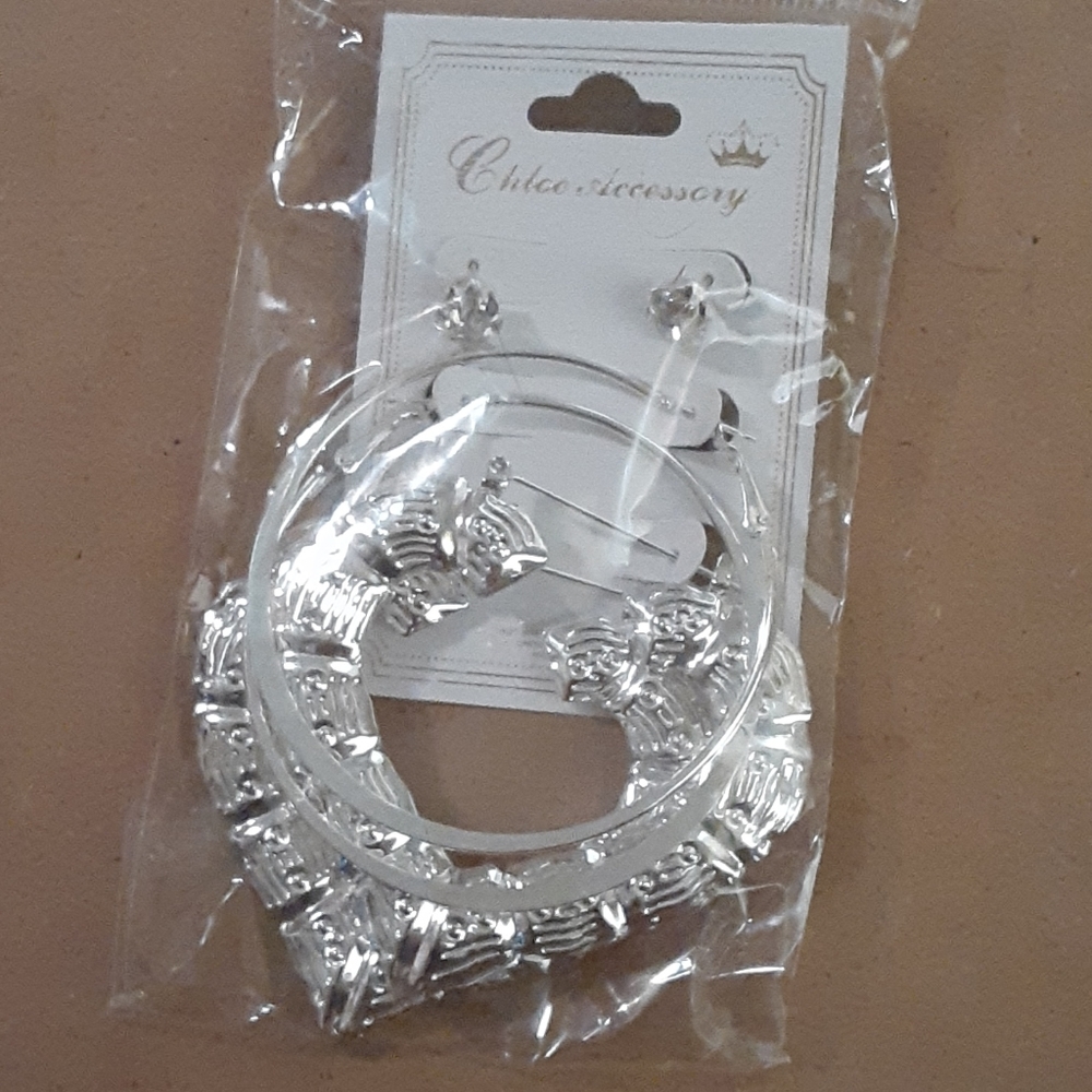 Chloe Accessory Earrings